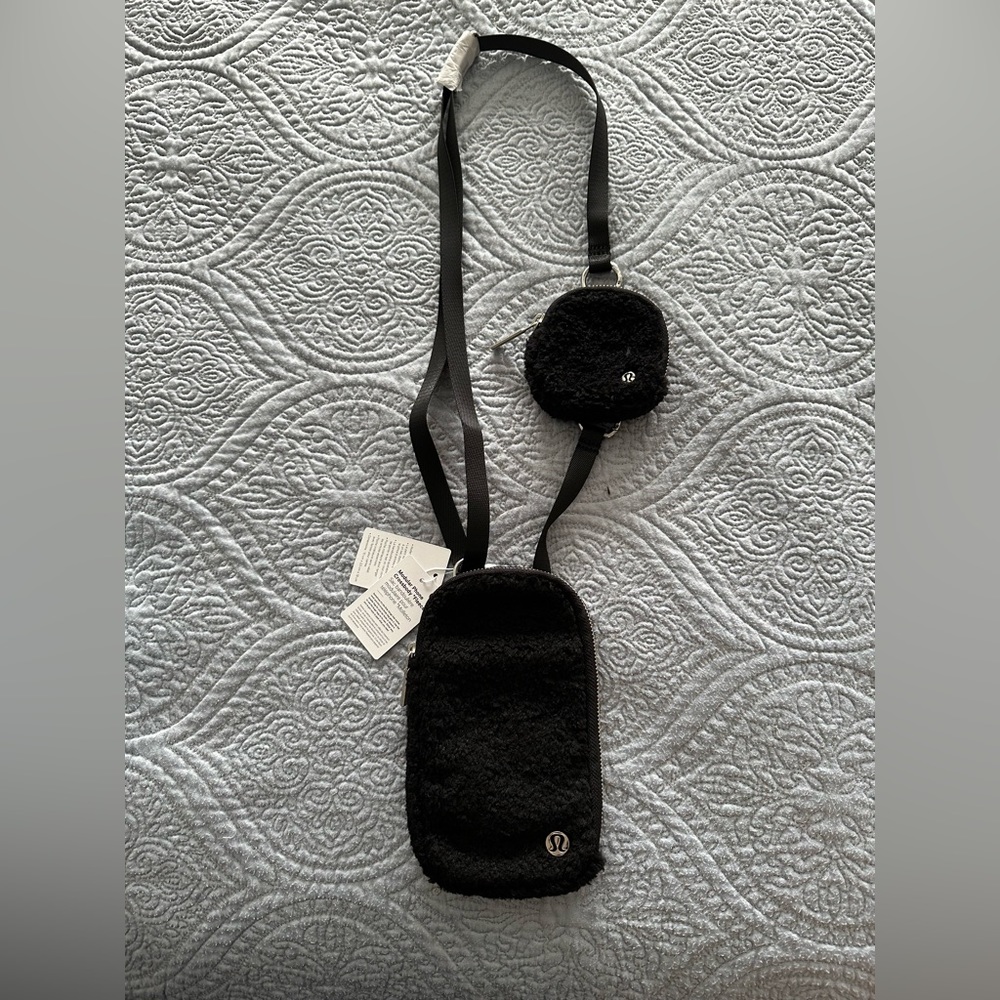 Lululemon Modular Phone Cross Body - fleece
